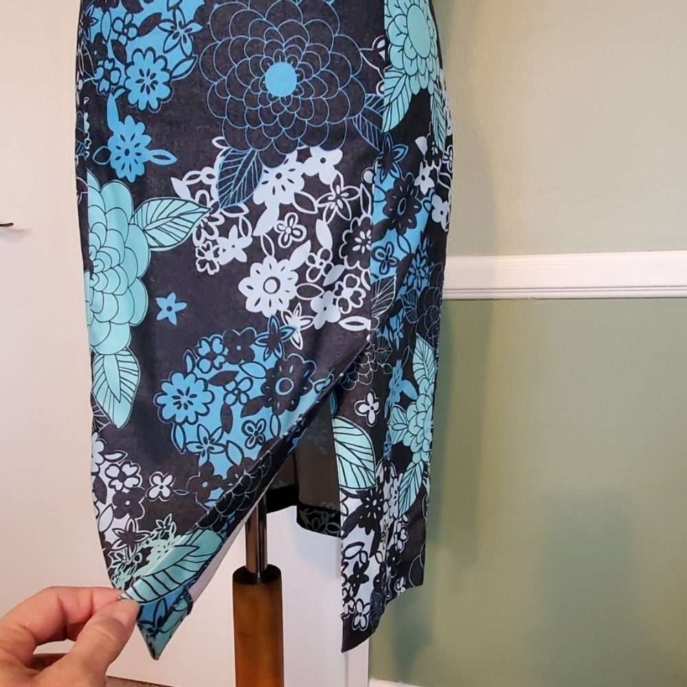 EXPRESS PENCIL DRESS - Picture 3 of 6